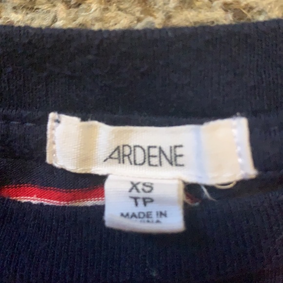 Striped cropped long sleeve! - Picture 2 of 2